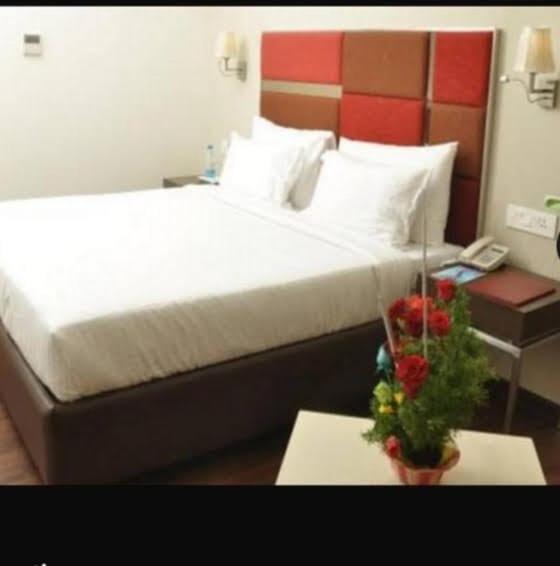 Hotel-S-Park Khammam 外观 照片