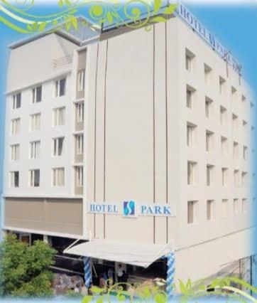 Hotel-S-Park Khammam 外观 照片